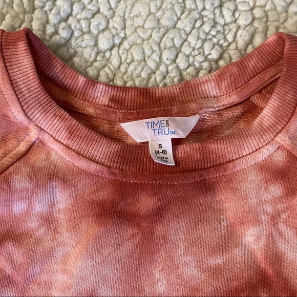 Girls Time and Tru tie dye sweatshirt size small ( 4/6 ) - Picture 3 of 7